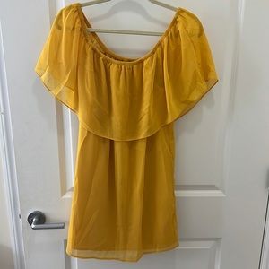 BB Dakota yellow off the shoulder dress. Size M